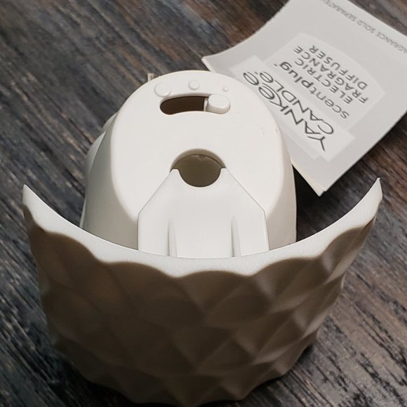 Yankee Candle Electric Fragrance Diffusers - Picture 9 of 9